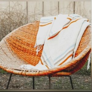 Sundream Molina Indian blanket.